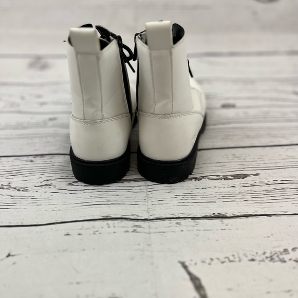 Levi’s Giselle Neo Unisex Combat Boot Size 2 White - Picture 6 of 9